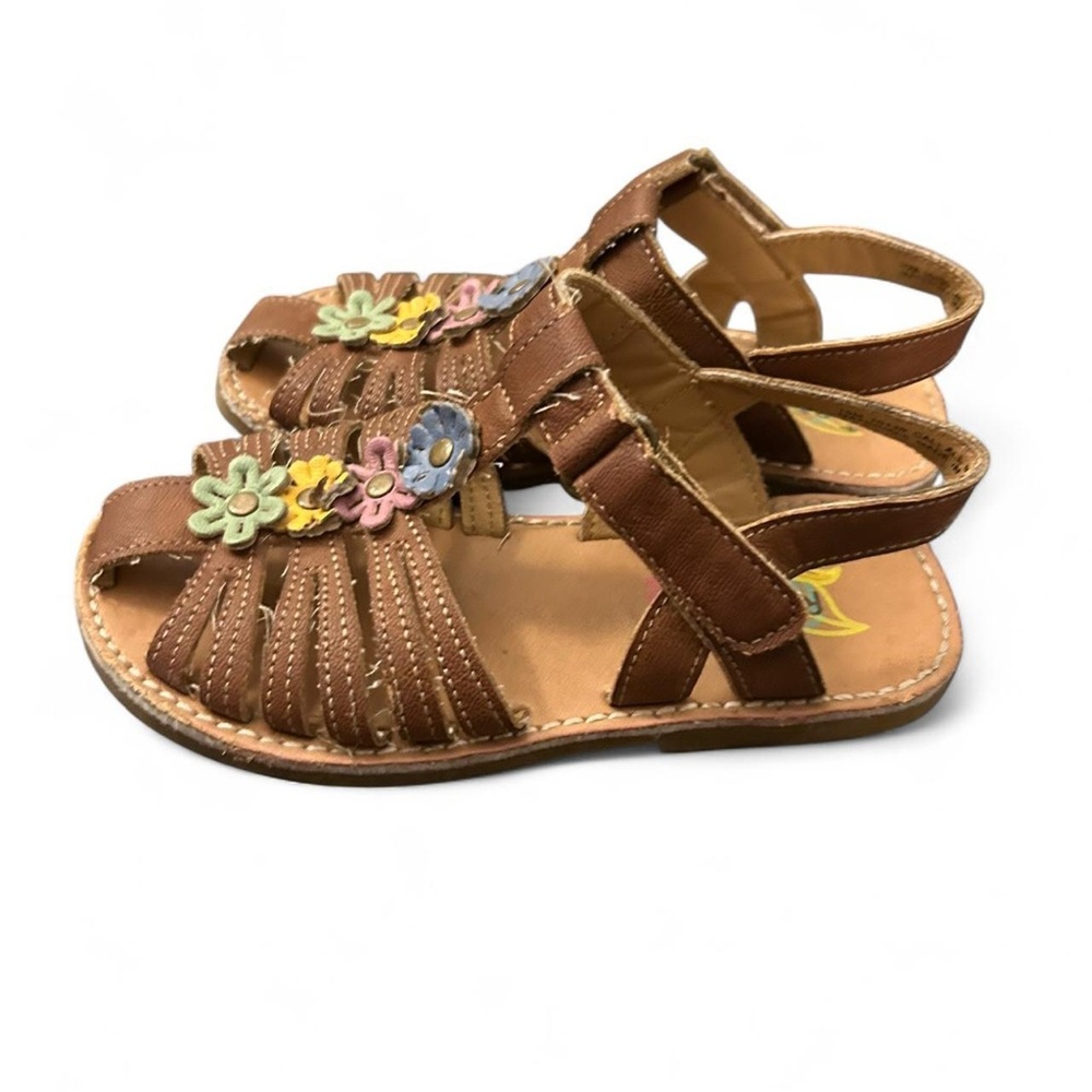 Charming Brown Kids Sandals with Floral Design